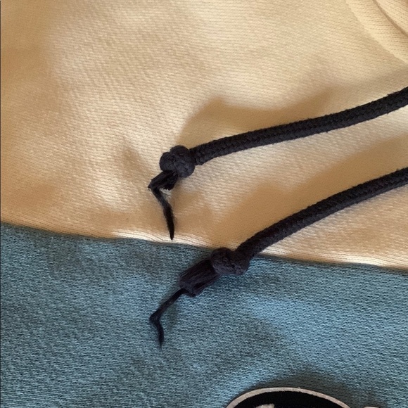 Gently Loved Champion Red and Blue Hoodie Crop Top #90’s Wear - Picture 4 of 14